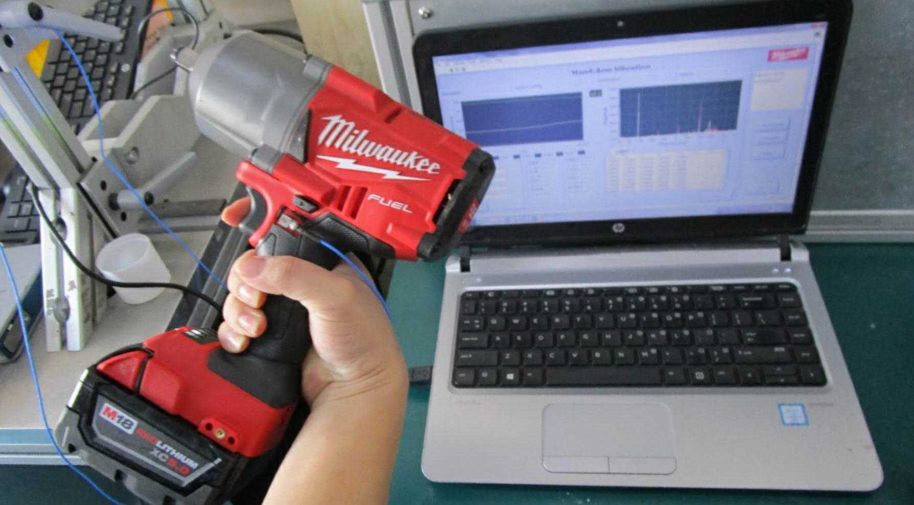 356A02加速度傳感器交貨應(yīng)用在電工工具研發(fā)驗(yàn)證設(shè)計(jì)